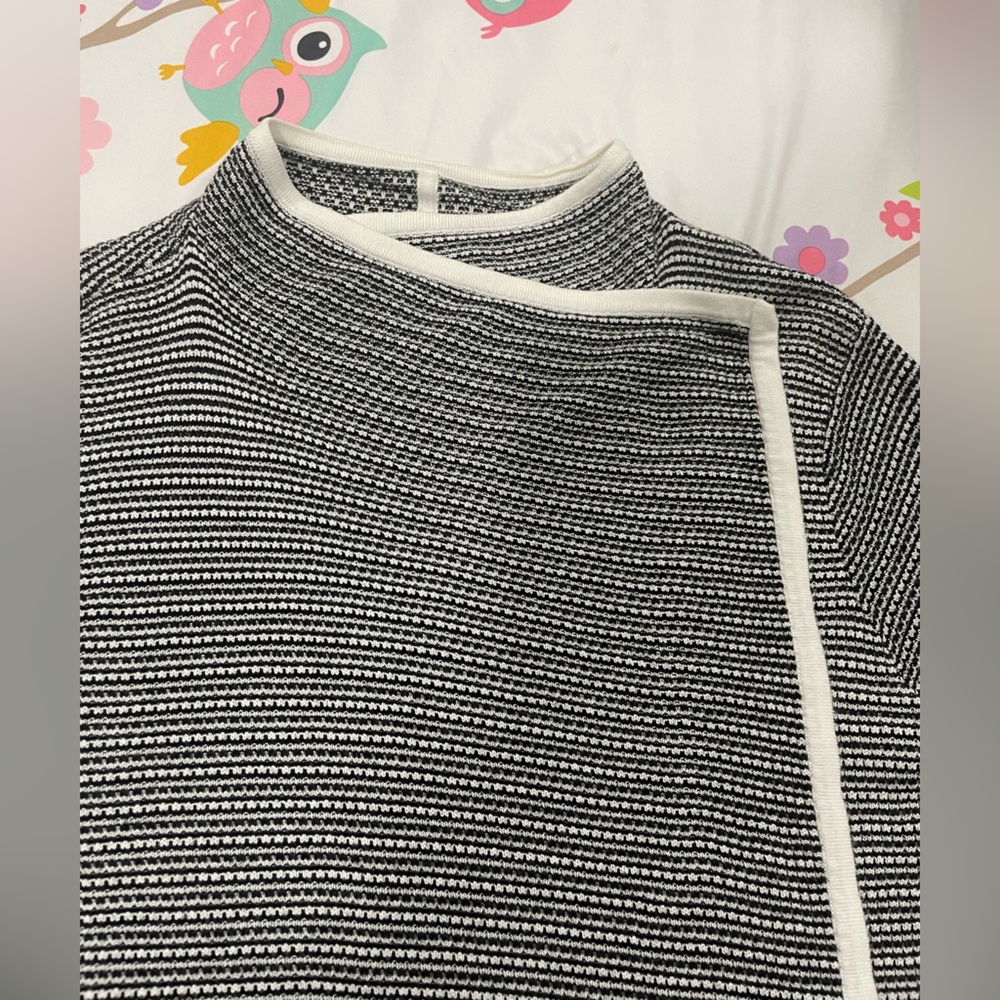 Calvin Klein  cardigan sweater black and white